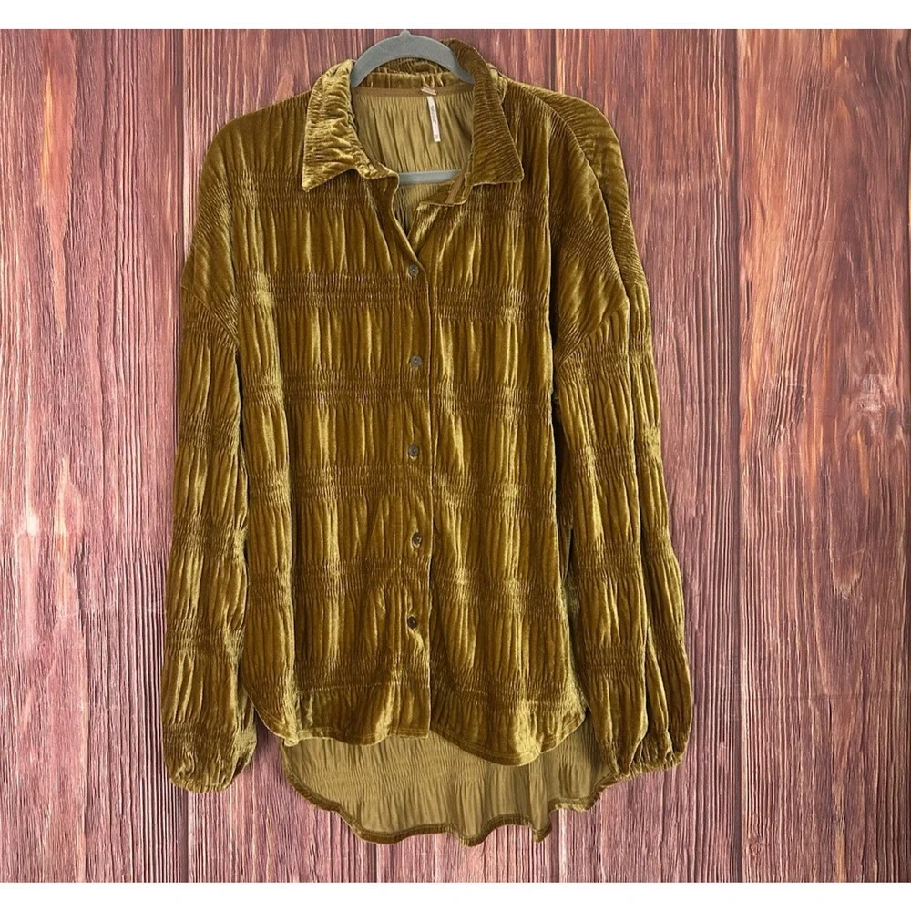 FREE PEOPLE My Best Velvet Blouse Crinkle Button Shirt Gold Oversized‎ Size XS